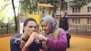 Бабушка и горка(неудачные дубли:)