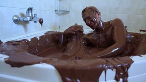 Bathing in 600 lbs of Nutella