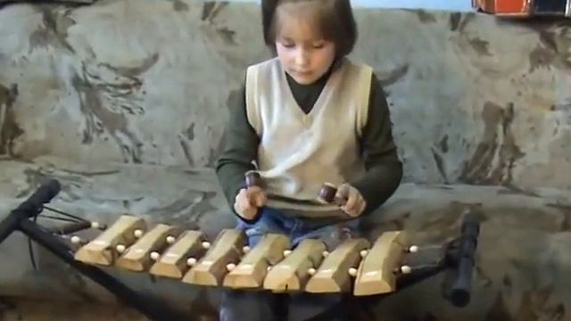 Два весёлых гуся Играет на дровах Алексеева Любимица Красавица Умница 480p смотреть онлайн