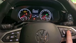 Как включить ограничитель скорости после активации на Polo Liftback 2020