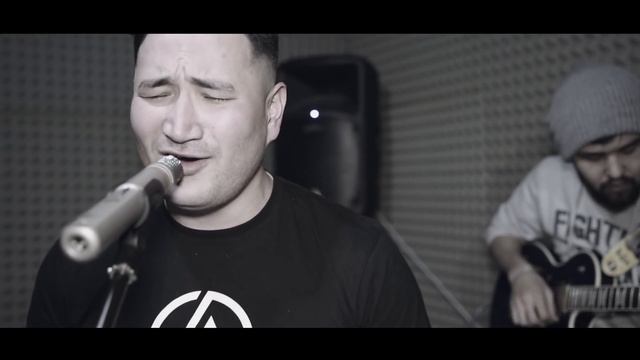 NOVA Live Band feat Yernar Smagulov - Лепешка майонез (MC DONCHA Cover) смотреть онлайн