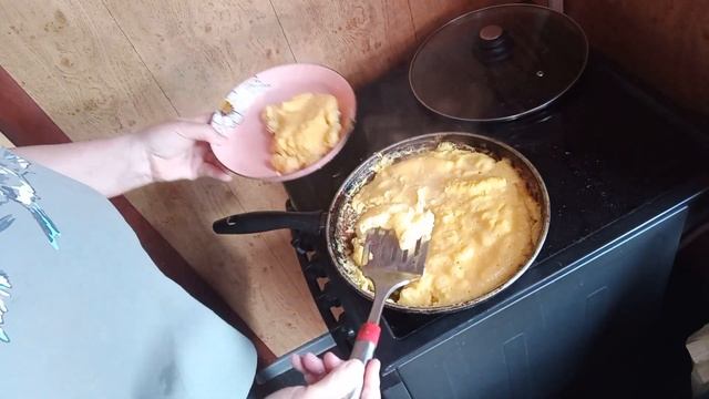 LifeVlog:ЛИВЕНСКИЙ петух в духовке. ЗАБЫТЫЙ омлет.