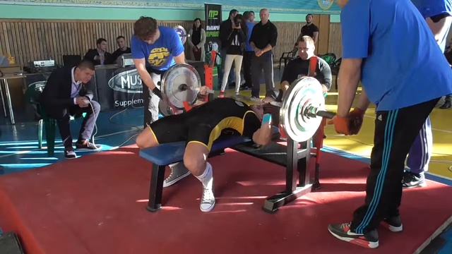 774 Паляруш Олег. Жим лежа 152,5 кг . Кубок Украины 2015 (UPC) смотреть онлайн