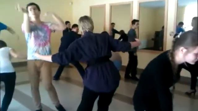 Гимназия 526. Последний звонок. Выпуск 2013- "как это было" смотреть онлайн