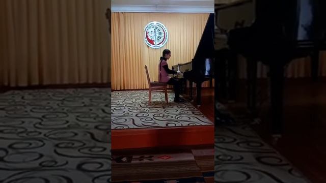 Бах - маленькая прелюдия, Слонов - марш