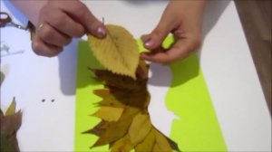 Осенние поделки из природных материалов в детский сад или школу. Аппликация из листьев.  Ежик.