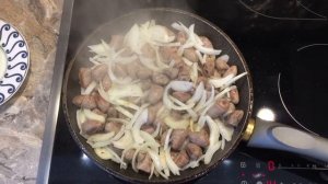 Как приготовить вкусные КУРИНЫЕ СЕРДЕЧКИ С ЛУКОМ И СОЕВЫМ СОУСОМ. Просто и вкусно