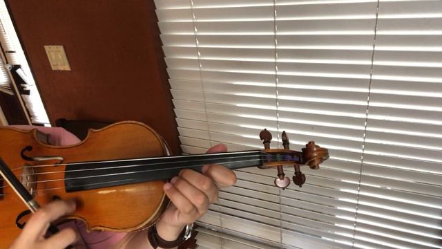 Urge violin Juan Valentin