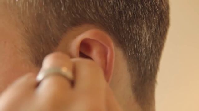 Earin - самые маленькие беспроводные наушники в мире (Гуголплекс) смотреть онлайн