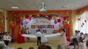 Танец с полотнами ,, ЗВЕЗДНАЯ СТРАНА,,. Под песню Валерии.