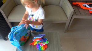 СОФИЯ И БРАТЬЯ ДЕЛЯТ ИГРУШКИ. СОФУНЬЯ ШАЛУНЬЯ