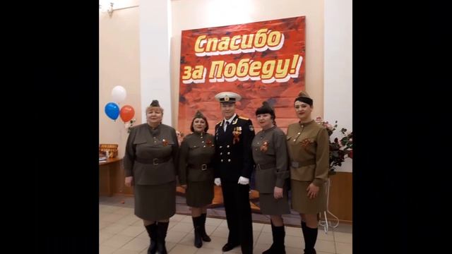 iPhone 12 Pro Max сделал подбор снимков за 35 лет моей жизни. Аж прослезился. Что скажете. смотреть онлайн