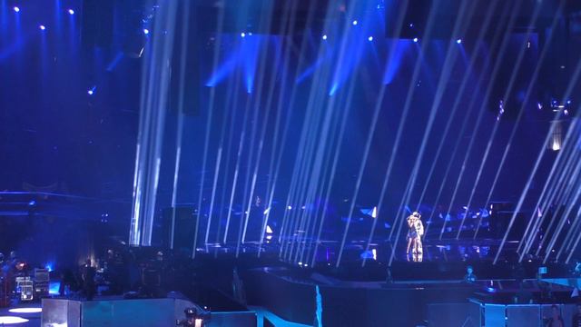 Eurovision 2016: Second rehearsal of Lidia Isac from Moldova with Falling stars