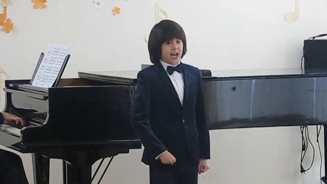 Давид Дочия "Прадедушка" муз. А.Ермолова смотреть онлайн