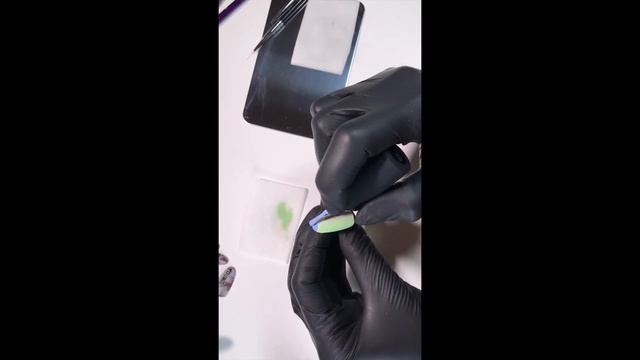 Декор ногтей наклейками 1 смотреть онлайн