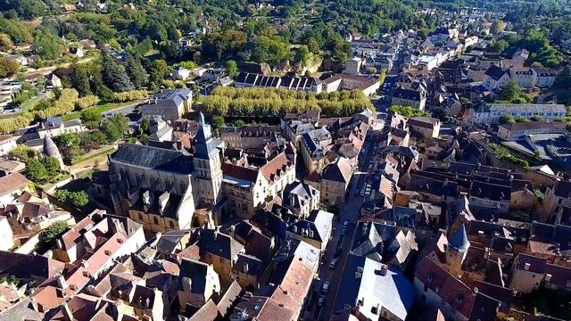 Город Сарла (Франция, регион Перигор) смотреть онлайн