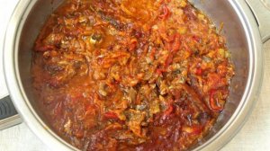 Борщ с килькой с томатном соусе