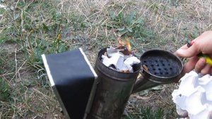 Дымарь пчеловода. Розжиг за 15 секунд. (использую лотки от яиц)
