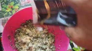 ТАК Я ДЕЛАЮ СЫРНИКИ С ЗЕЛЕНЬЮ!50 ПРОЦЕНТОВ ЗЕЛЕНИ 50 ПРОЦЕНТОВ ОБЕЗЖИРЕННОГО ТВОРОГА!