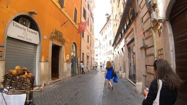 Rome, Trevi Fountain and Pantheon (CC) - Italy Walking Tour
