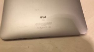 Apple iPad 1st Generation A1219 WiFi 9.7" Touchscreen Space Grey 16GB