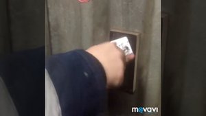 Выключатель включается вниз