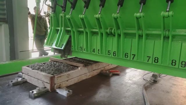 Бетоноукладчик для столы, паллеты ЖБИ