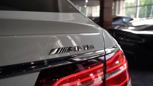 Mercedes-Benz GLE-Class 350d AMG 4matic смотреть онлайн