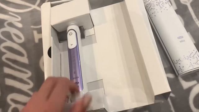 Распаковка - электрическая зубная щетка Oral-B Genius 10000N Orchid purple