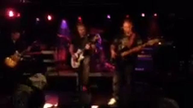 Aerial Bender смотреть онлайн