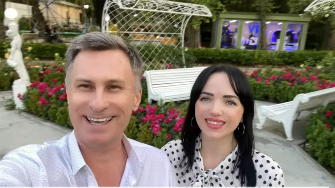 В каком состоянии сегодня розарий в Ривьере_ Прогулка по Grand Marina Sochi. Комсомольский сквер. смотреть онлайн