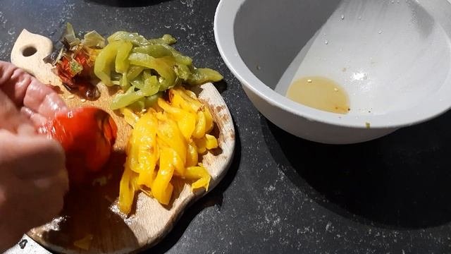 Маринованный перец. Это быстро, просто и вкусно. Могу кушать каждый день
