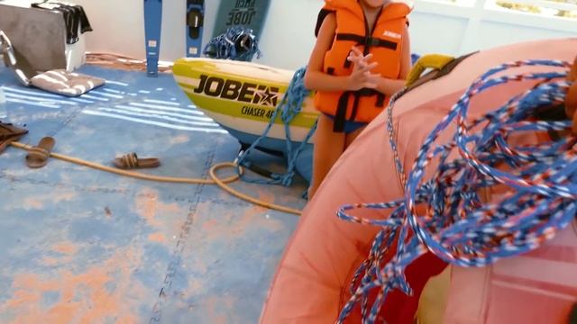 24 часа в ОТЕЛЕ ЧЕК! ЧТО ЗА ЭКСТРИМ МЫ ПРИДУМАЛИ!! Даня ОПЯТЬ РАССТРОЕН... смотреть онлайн