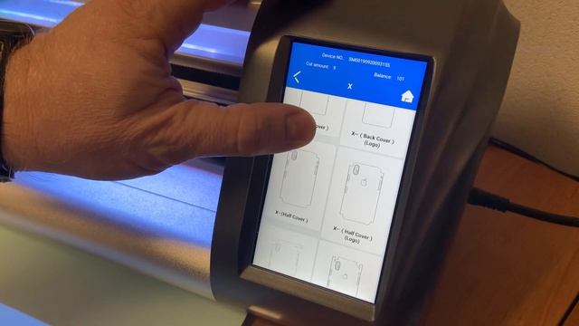 Гидрогелевая защитная плёнка SKY ARMOR. Вырезаем новую плёнку для iPhone X. смотреть онлайн