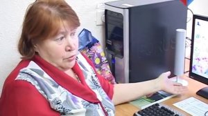 Пенсионеры за компьютерами. Обучение продолжается