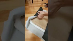 Оббиваем сидушку табурета дерматином. Реставрация сидушки табурета.