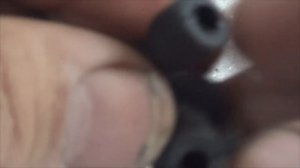 Бензопила  МАСЛО ВЫТЕКАЕТ САМО ИЗ БАЧКА.