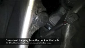 Changing Headlight Bulb - Toyota Previa/Estima