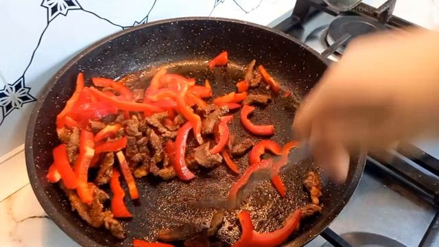 Салат Фунчоза. Нереально вкусный салат. ФУНЧОЗА С МЯСОМ. смотреть онлайн