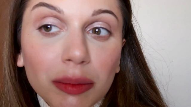 Обзор Glossier - Monochromes essential eyeshadow trio в оттенках Bluff и Jute + Ultralip.Распаковк смотреть онлайн