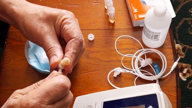 Вакуумное устройство для удаления серных ушных пробок. смотреть онлайн