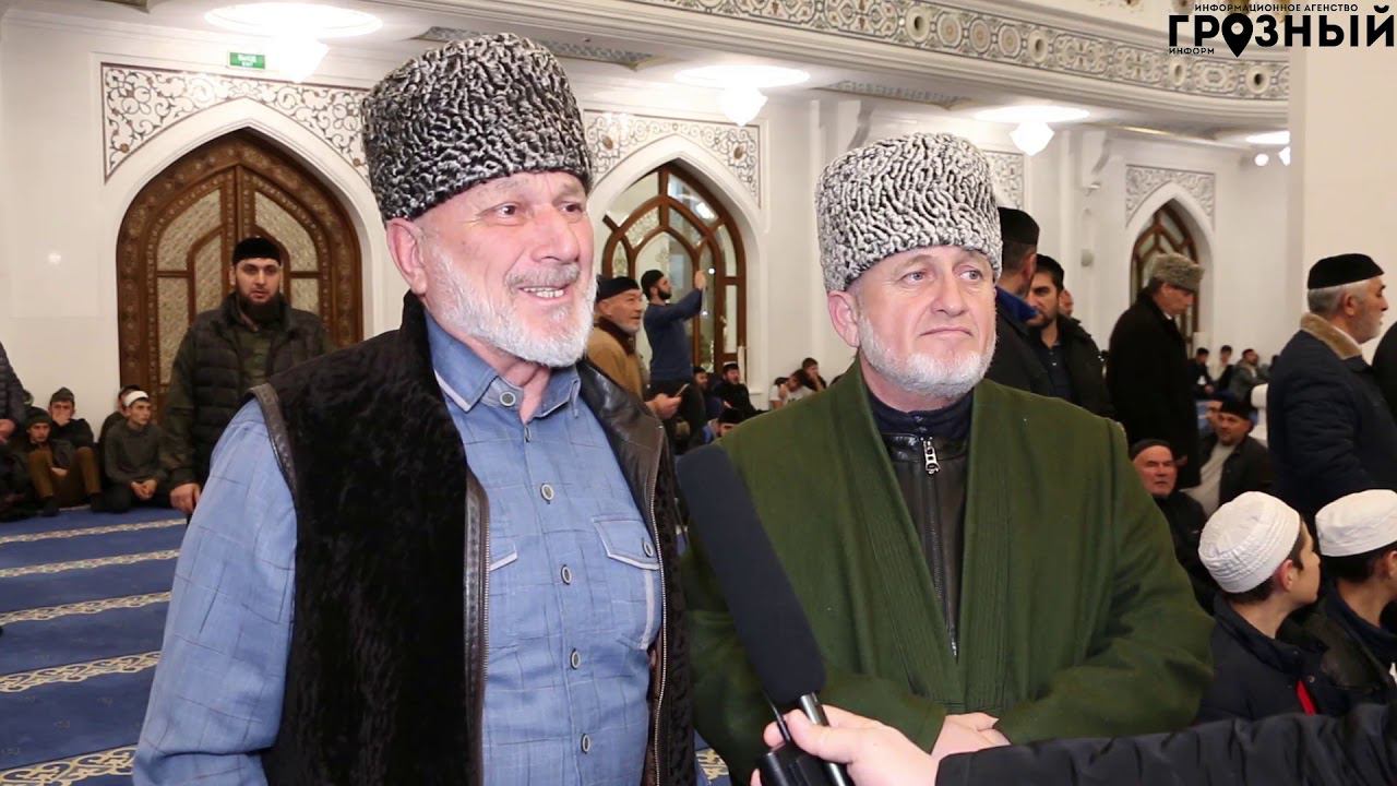 Чеченский пророк. Мечеть гордость мусульман в шали. Чеченская Республика. Мечеть Чечня муж и жена. Сулим ахаршаев детство пророка.