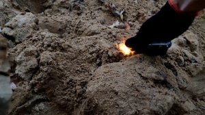 ✅?Взрываем ПЕТАРДЫ 24 часа в ЛЕСУ?Взорвал Мощные Петарды в Яме 3 на 3 метра?Огромная Нора Зверя?ч.1