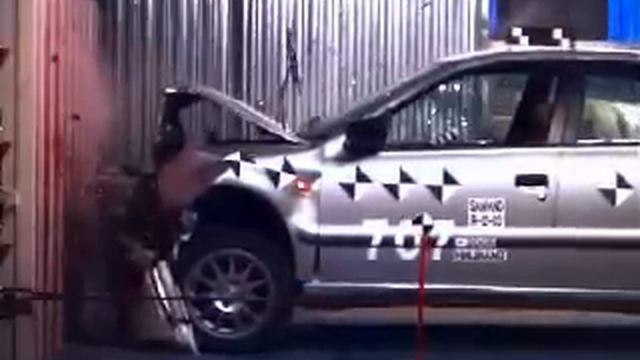 Samand Crash Test