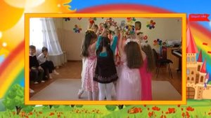 ТАНЕЦ С ВЕНОЧКАМИ (старшая группа)