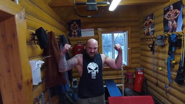 Отличное упражнение БИЦЕПС на скамье Скотта/Егор на травах растëт как на дрожжах смотреть онлайн