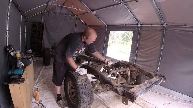 Nissan Patrol Y60 restoration | Frame Deconstruction Speed Run #2 смотреть онлайн