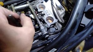 VFR800 проверка регулятора давления топлива.