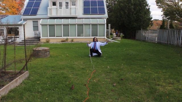 Phil Blye the Education Guy Teaches Basics of Electricity | Sketch смотреть онлайн