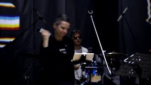 Сурганова и оркестр - Белые люди